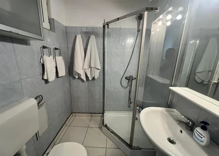 아파트 Cozy In Center!