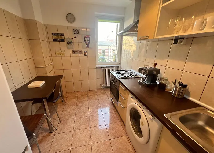 Cozy In Center! 아파트 부쿠레슈티