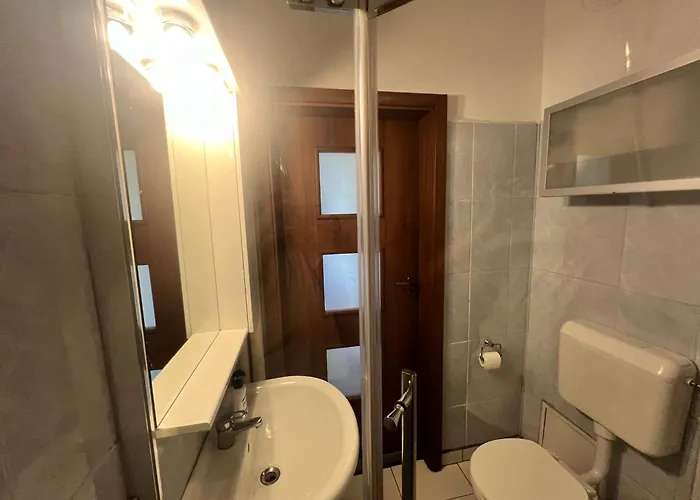 Apartment Cozy In Center!